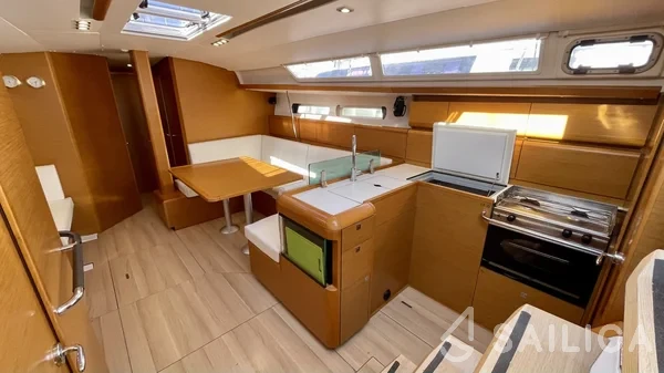 Sun Odyssey 449 - Yacht Charter Sailica