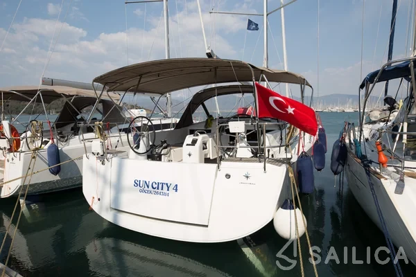 Sun Odyssey 440 - Yacht Charter Sailica