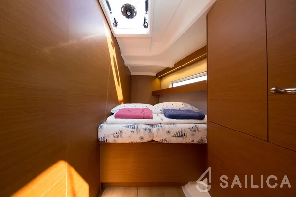 Sun Odyssey 440 - Yacht Charter Sailica