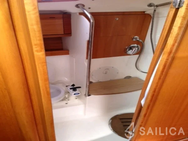 Bavaria 39 Cruiser - Yacht Charter Sailica