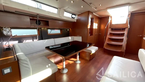 Oceanis 51.1 - Yacht Charter Sailica