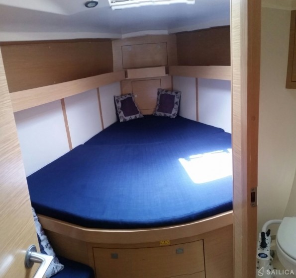 Elan 410 - Yacht Charter Sailica