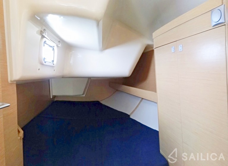 Elan 410 - Yacht Charter Sailica