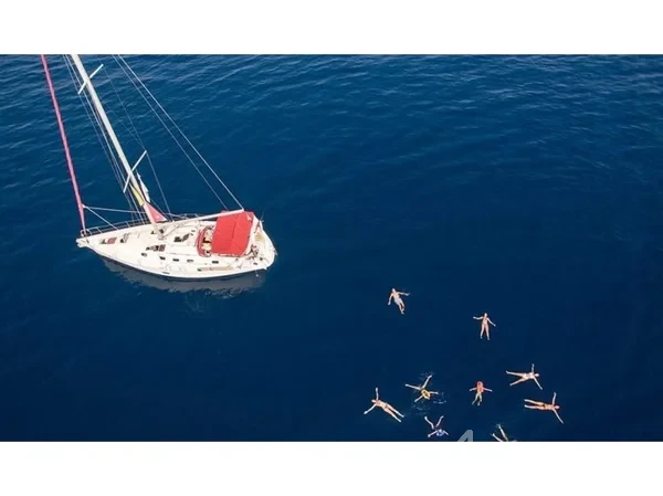 Dufour 43 - Yacht Charter Sailica