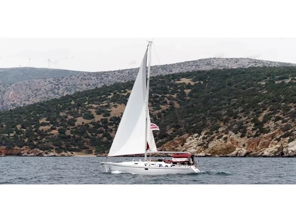 Dufour 43 - Yacht Charter Sailica
