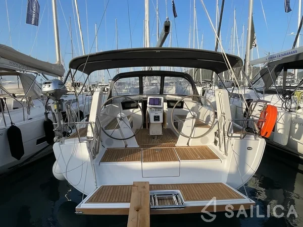Hanse 388 - Yacht Charter Sailica