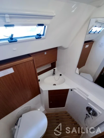 Bavaria Cruiser 46 Style - Yacht Charter Sailica
