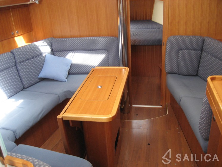 Elan 384 Impression - Yacht Charter Sailica