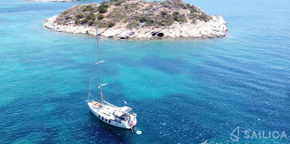 Elan 384 Impression - Yacht Charter Sailica