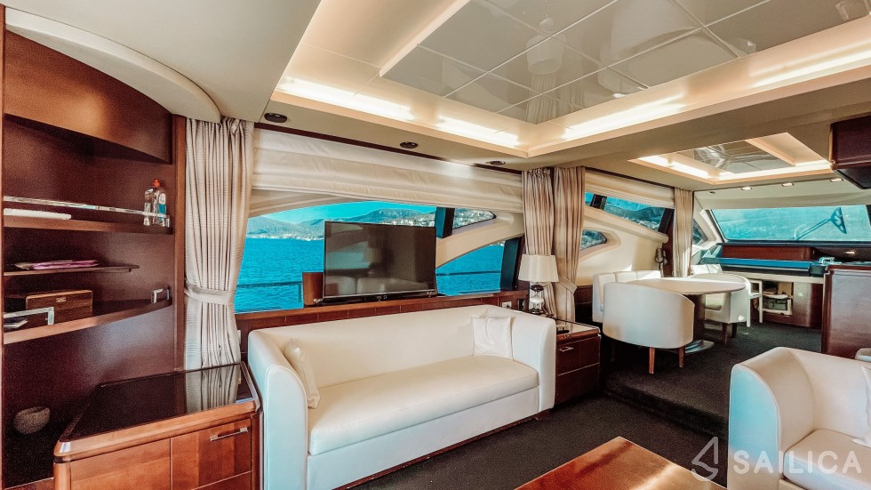 Azimut 75 Flybridge - Yacht Charter Sailica