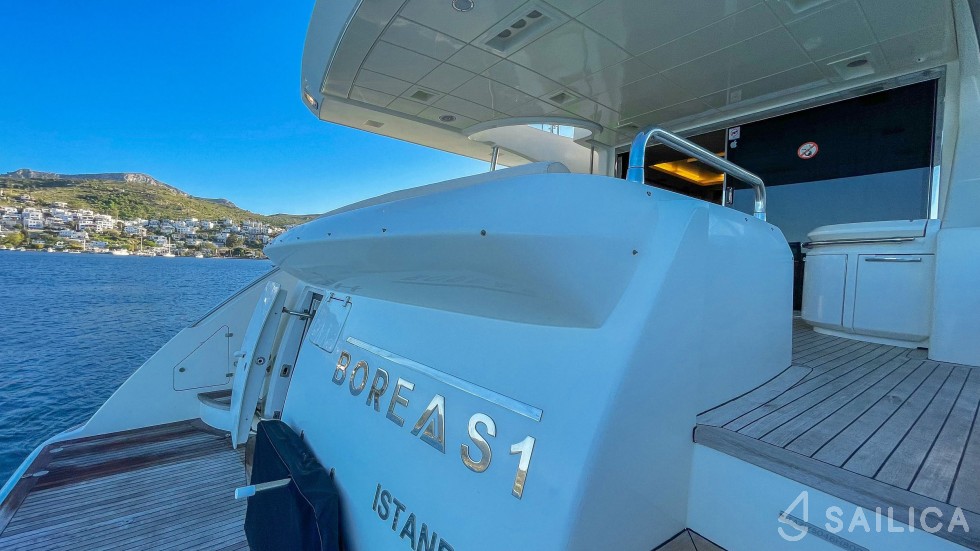 Azimut 75 Flybridge - Yacht Charter Sailica