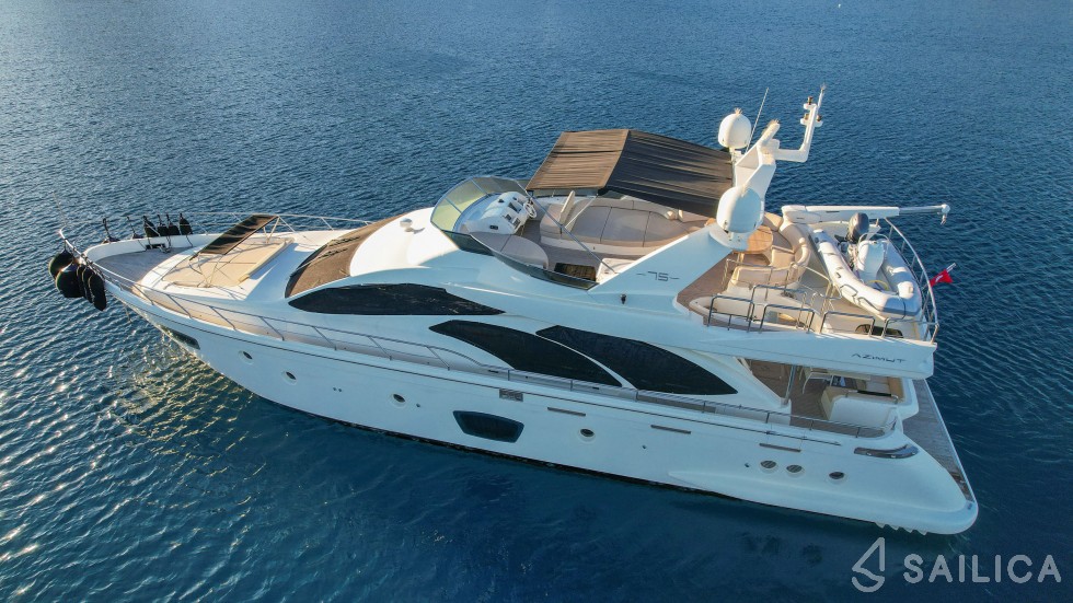 Azimut 75 Flybridge - Yacht Charter Sailica