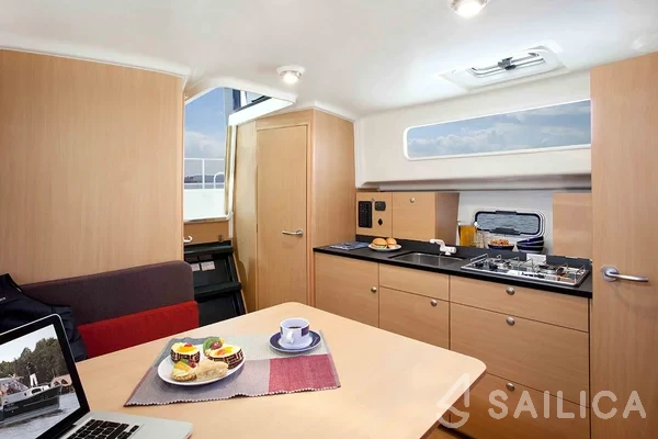 Delphia Escape 800 - Yacht Charter Sailica