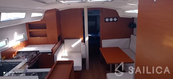 Sun Odyssey 410 - Yacht Charter Sailica
