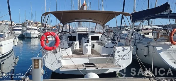 Sun Odyssey 410 - Yacht Charter Sailica