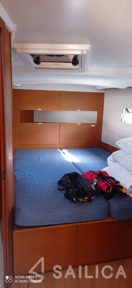 Sun Odyssey 410 - Yacht Charter Sailica