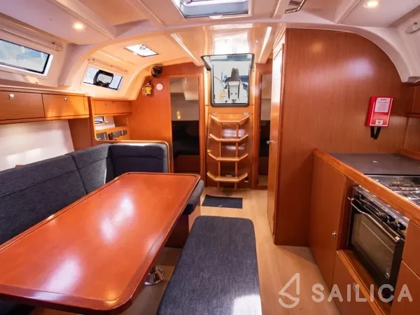 Bavaria 41 - Yacht Charter Sailica