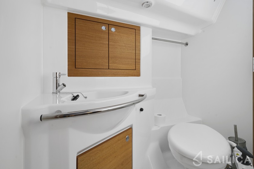 Elan Impression 40.1 - Yacht Charter Sailica