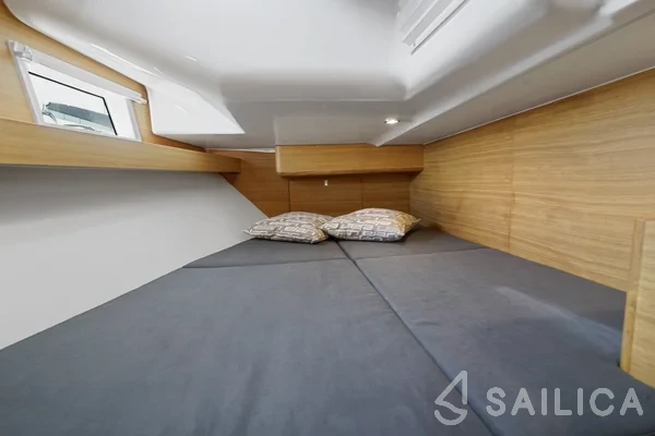 Elan Impression 40.1 - Yacht Charter Sailica