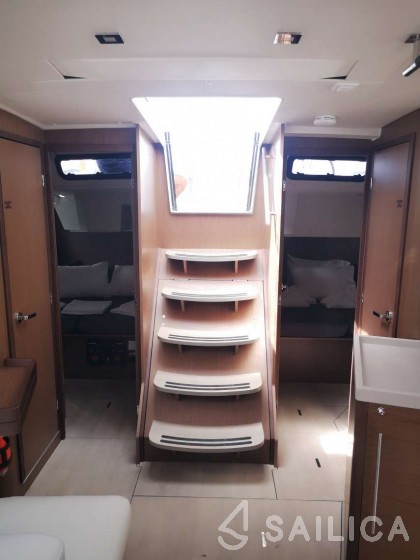 Oceanis 46.1 - Yacht Charter Sailica