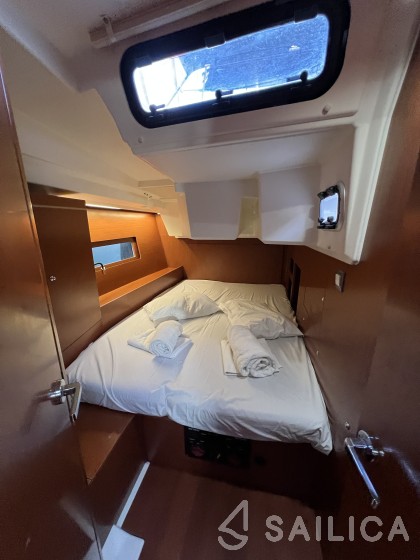 Oceanis 46.1 - Yacht Charter Sailica