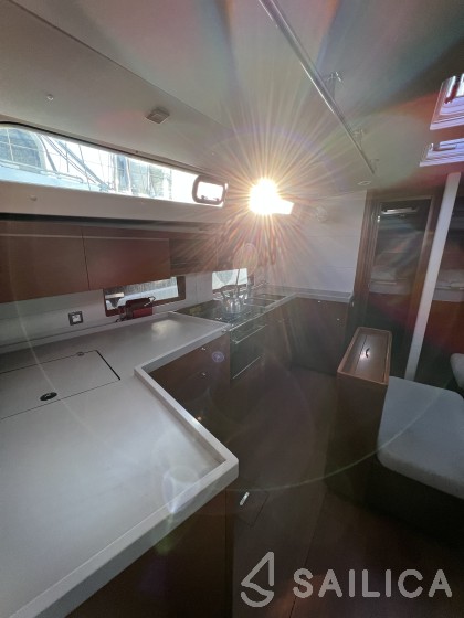 Oceanis 46.1 - Yacht Charter Sailica