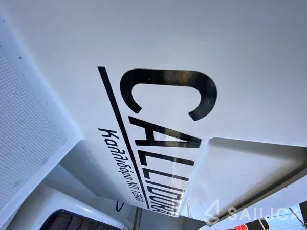 Oceanis 45 - Yacht Charter Sailica