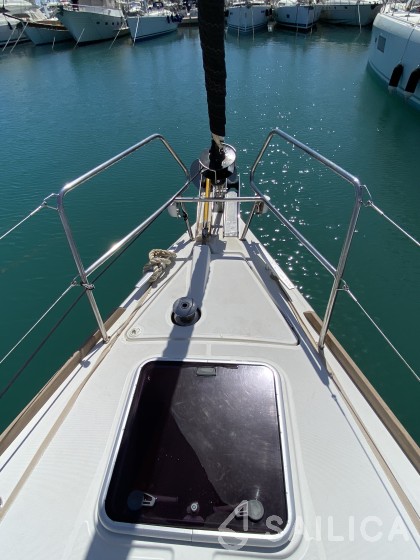 Oceanis 45 - Yacht Charter Sailica