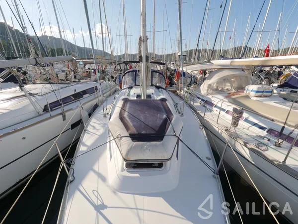 Bavaria 36 - Yacht Charter Sailica