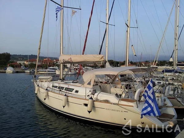 Sun Odyssey 45 - Yacht Charter Sailica
