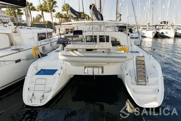 Lagoon 380 S2 - Yacht Charter Sailica