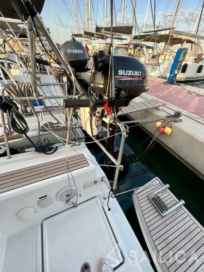 Oceanis 41.1 - Yacht Charter Sailica