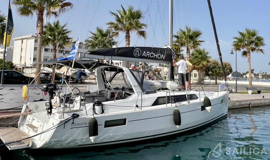 Oceanis 41.1 - Yacht Charter Sailica