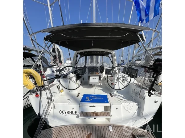 Oceanis 41.1 - Yacht Charter Sailica