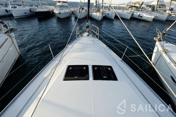 Bavaria 46 Cruiser - Yacht Charter Sailica