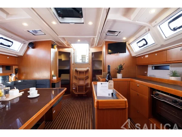 Bavaria 46 Cruiser - Yacht Charter Sailica