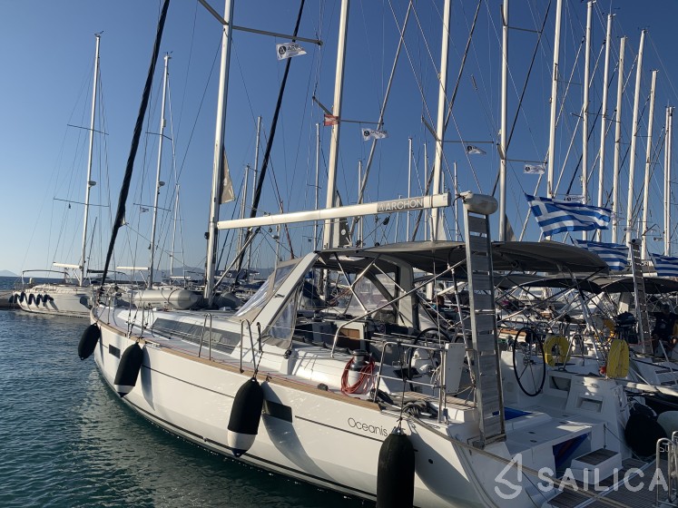 Oceanis 45 - Yacht Charter Sailica