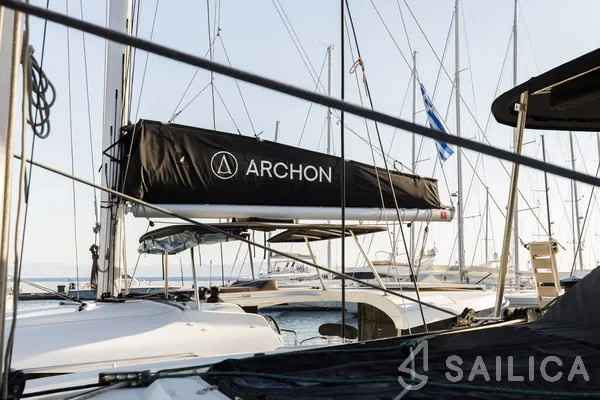 Lagoon 42 - Yacht Charter Sailica