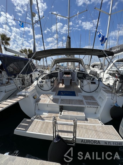 Oceanis 45 - Yacht Charter Sailica