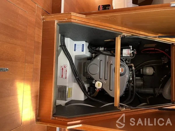 Oceanis 45 - Yacht Charter Sailica