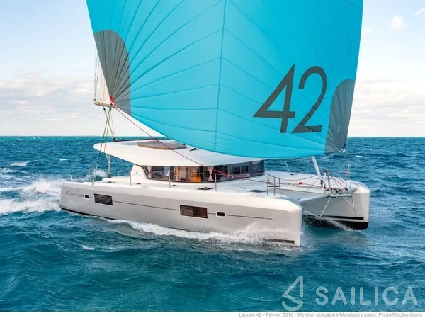 Lagoon 42 - Yacht Charter Sailica
