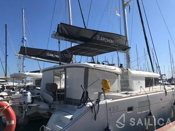 Lagoon 450  Flybridge - Yacht Charter Sailica