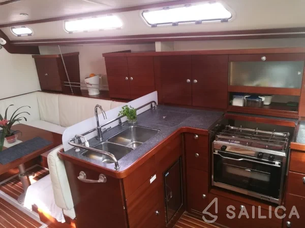 Hanse 400e - Yacht Charter Sailica