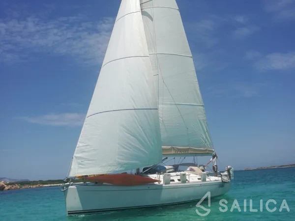 Hanse 400e - Yacht Charter Sailica