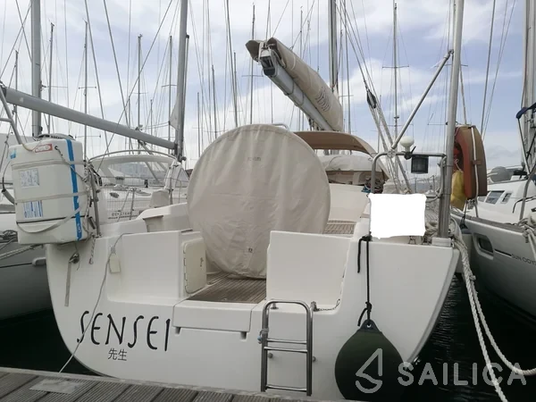 Hanse 400e - Yacht Charter Sailica