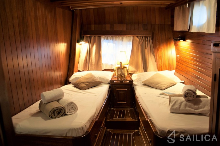 Gulet - Yacht Charter Sailica