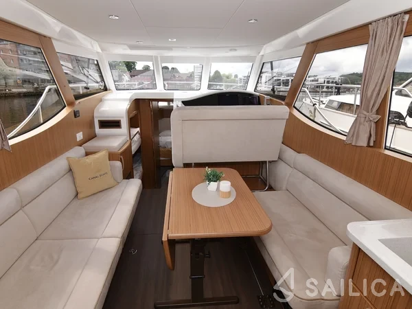 Greenline 33 - Yacht Charter Sailica