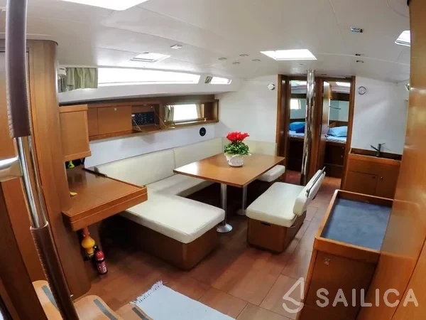 Oceanis 48 - Yacht Charter Sailica