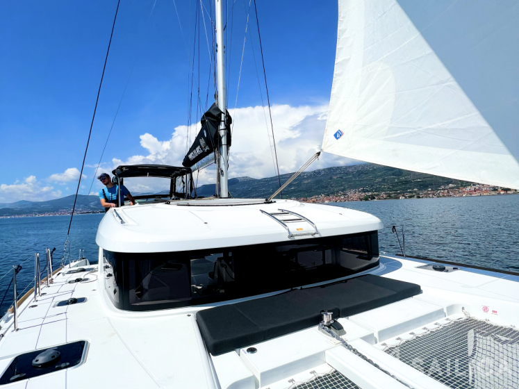 Lagoon 40 - Yacht Charter Sailica