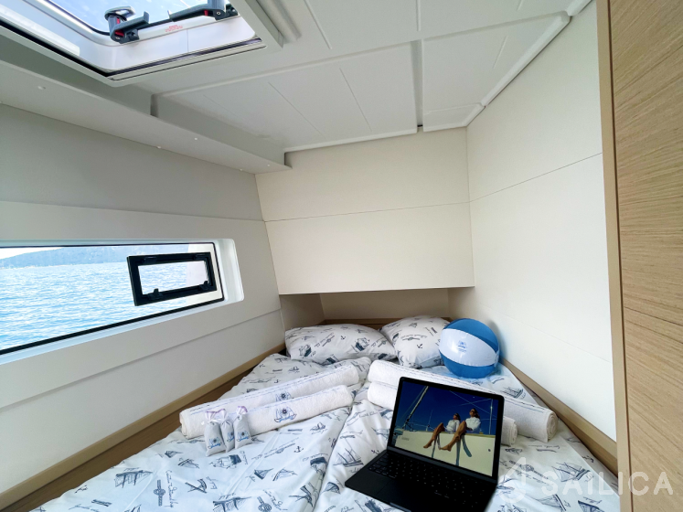 Lagoon 40 - Yacht Charter Sailica